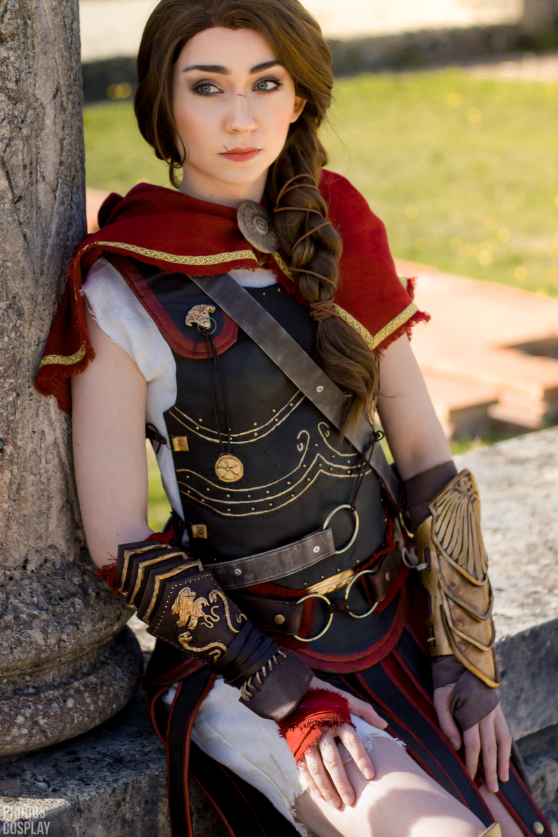 Illustration for article titled Assassin's Creed Odyssey Cosplay Is Looking Sharp